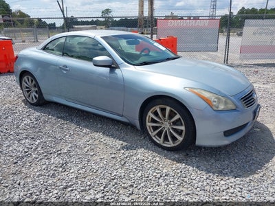 INFINITI G37 2010