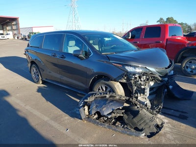 TOYOTA SIENNA 2025