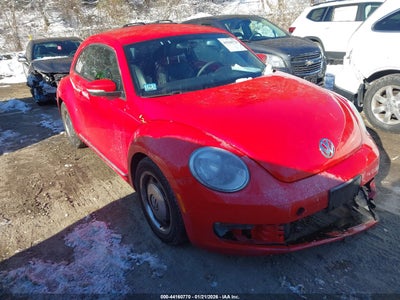 VOLKSWAGEN BEETLE 2013