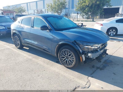 FORD MUSTANG MACH-E 2024