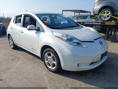 NISSAN LEAF 2013