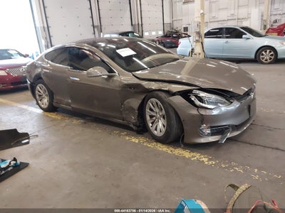 TESLA MODEL S 2016