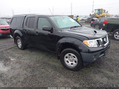 NISSAN FRONTIER 2015