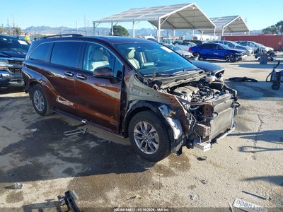 TOYOTA SIENNA 2021