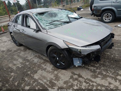 HYUNDAI ELANTRA 2023