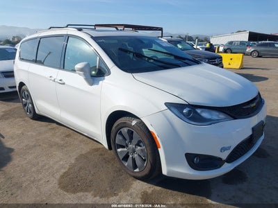 CHRYSLER PACIFICA HYBRID 2020