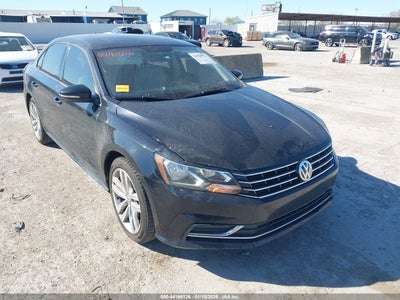 VOLKSWAGEN PASSAT 2019