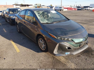 TOYOTA PRIUS PRIME 2018