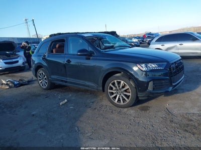 AUDI Q7 2024