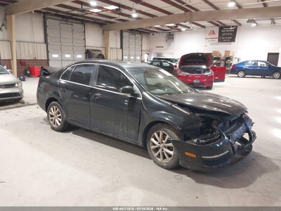 VOLKSWAGEN JETTA 2010