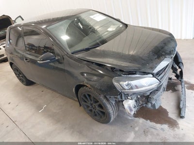 VOLKSWAGEN GOLF 2010