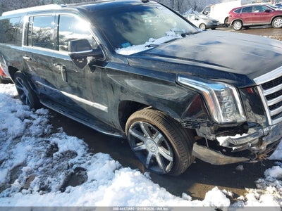 CADILLAC ESCALADE ESV 2018