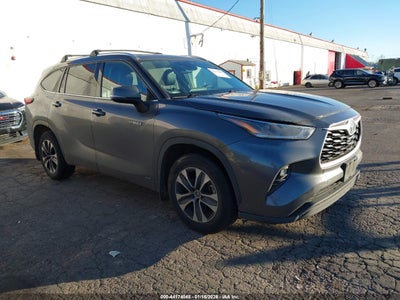 TOYOTA HIGHLANDER HYBRID 2021