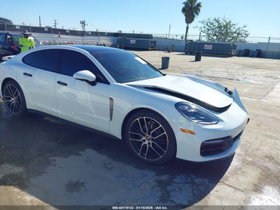 PORSCHE PANAMERA 2022
