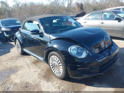VOLKSWAGEN BEETLE 2013