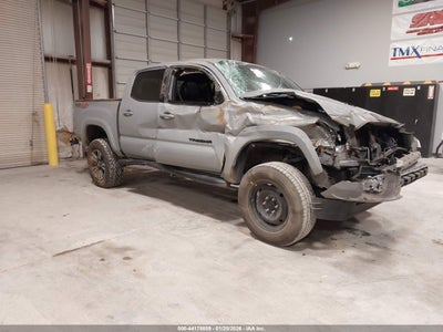 TOYOTA TACOMA 2019