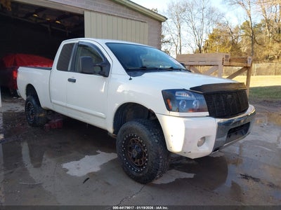 NISSAN TITAN 2011