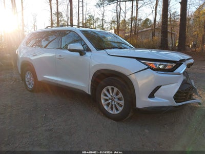 TOYOTA GRAND HIGHLANDER 2024