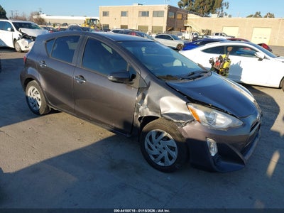 TOYOTA PRIUS C 2015