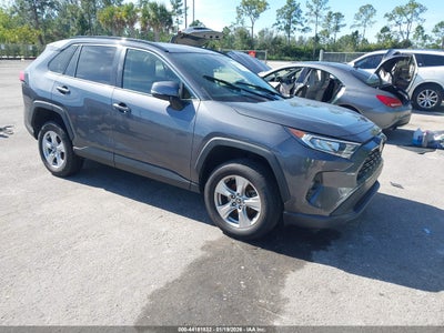 TOYOTA RAV4 2021