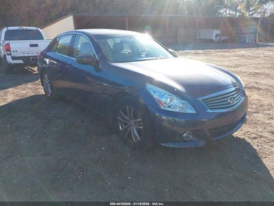 INFINITI JOURNEY 2013