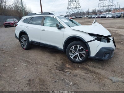 SUBARU OUTBACK 2022