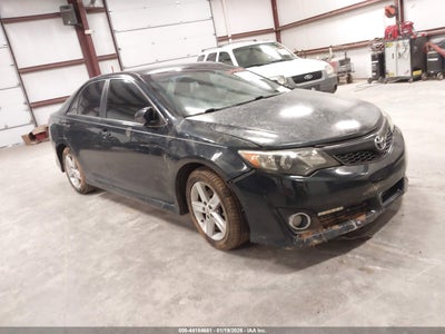 TOYOTA CAMRY 2012