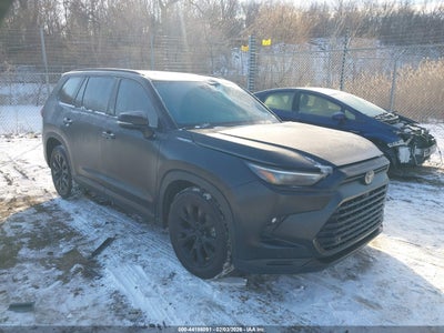 TOYOTA GRAND HIGHLANDER 2024