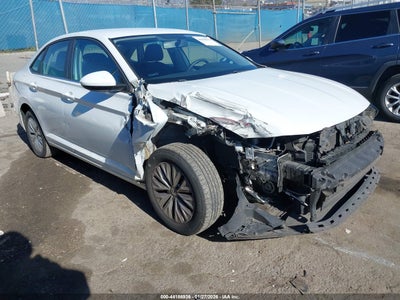 VOLKSWAGEN JETTA 2019