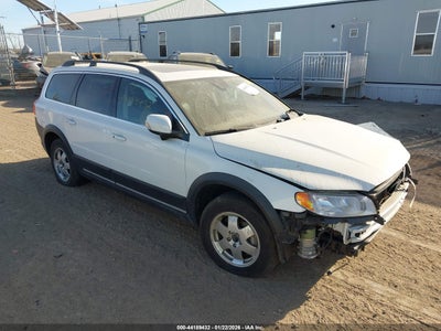 VOLVO XC70 2015