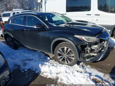 INFINITI QX30 2018