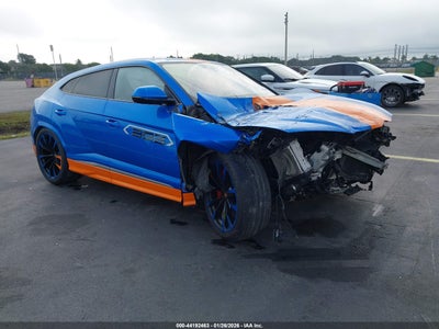 LAMBORGHINI URUS 2019