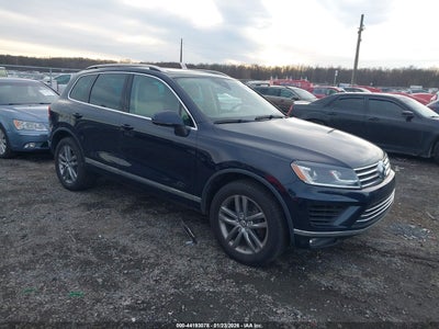 VOLKSWAGEN TOUAREG 2015