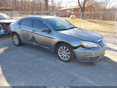 CHRYSLER 200 2011