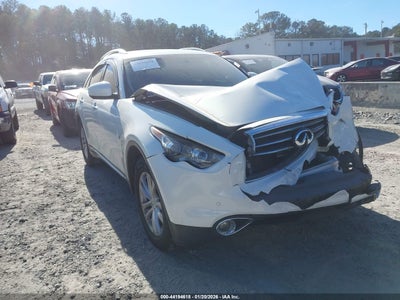 INFINITI QX70 2014