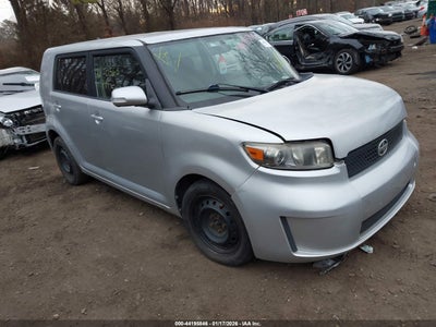 SCION XB 2010
