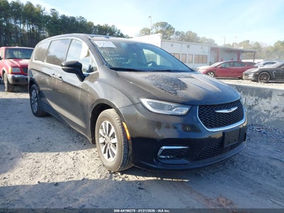 CHRYSLER PACIFICA HYBRID 2023