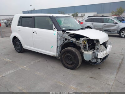 SCION XB 2013