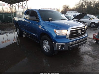 TOYOTA TUNDRA 2010