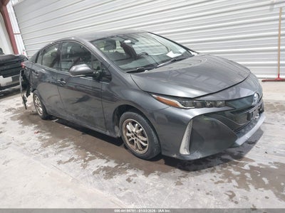 TOYOTA PRIUS PRIME 2017