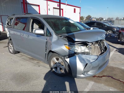 TOYOTA SIENNA 2014