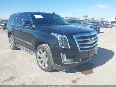 CADILLAC ESCALADE 2017