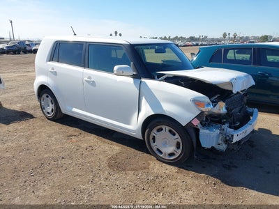 SCION XB 2010