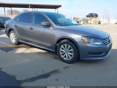 VOLKSWAGEN PASSAT 2015