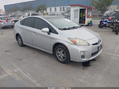 TOYOTA PRIUS 2011