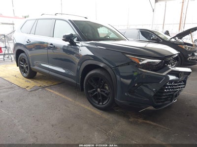 TOYOTA GRAND HIGHLANDER 2024