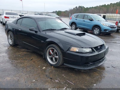 FORD MUSTANG 2001