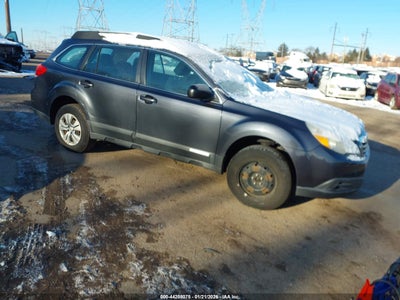 SUBARU OUTBACK 2012