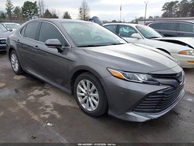TOYOTA CAMRY 2020