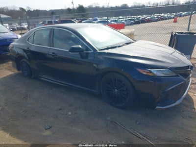 TOYOTA CAMRY 2021